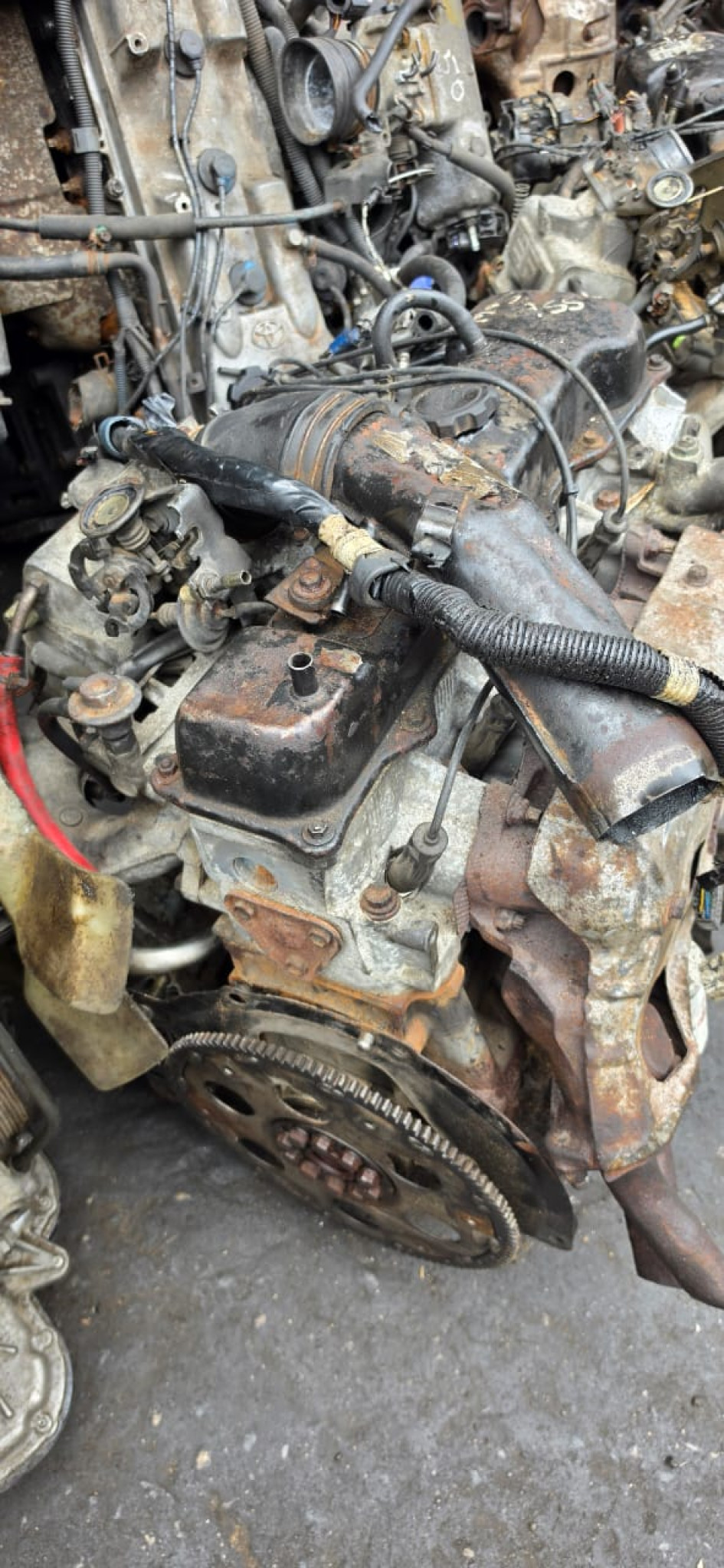 2RZ Injector Engine for Toyota Hiace Old Model –